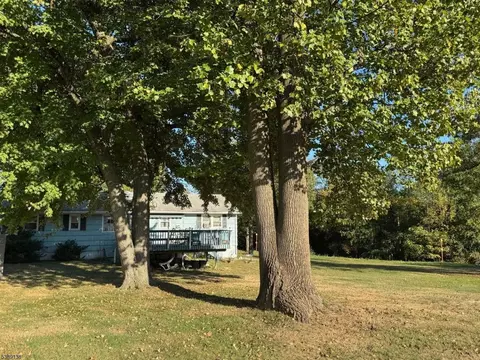97 Howard Ave, Edison, NJ 08837 photo 5