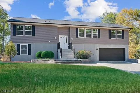 15 Bills Ln, Montague, NJ 07827