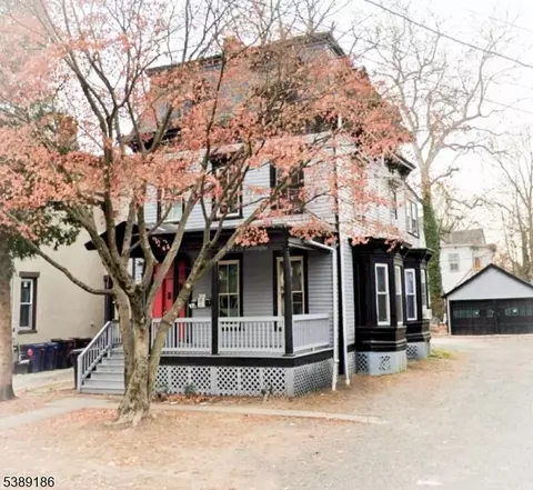 818-20 2nd Pl, Plainfield, NJ 07060
