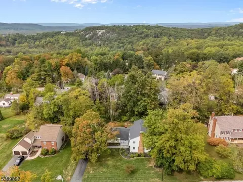 63 Bald Eagle Rd, Hackettstown, NJ 07840 photo 5