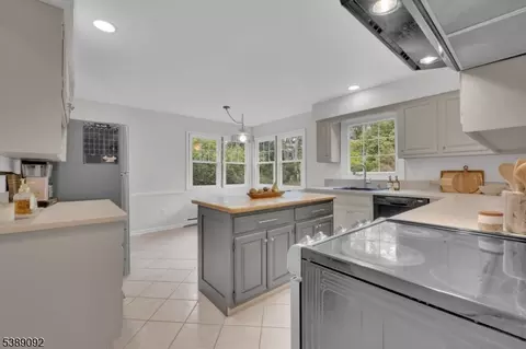 63 Bald Eagle Rd, Hackettstown, NJ 07840 photo 14