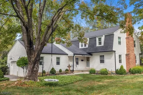 63 Bald Eagle Rd, Hackettstown, NJ 07840