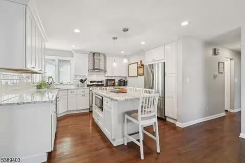 44 Gless Ave, Nutley, NJ 07110 photo 9