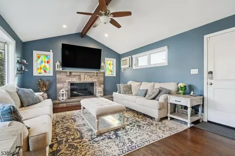 44 Gless Ave, Nutley, NJ 07110 photo 4