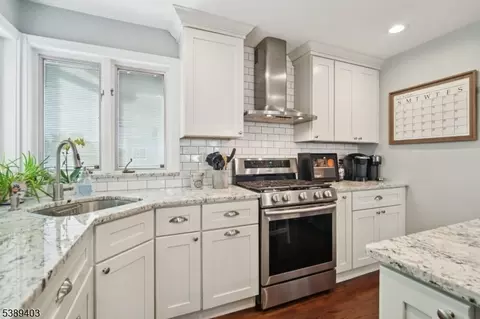 44 Gless Ave, Nutley, NJ 07110 photo 11