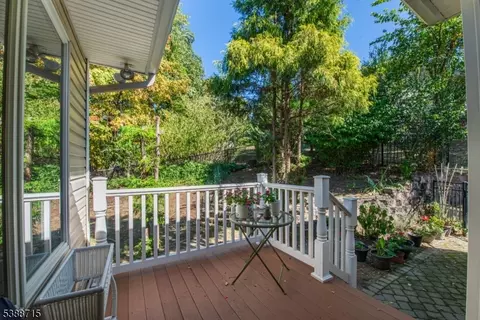 38 Stirling Ln, Wayne, NJ 07470 photo 17