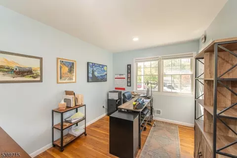 38 Stirling Ln, Wayne, NJ 07470 photo 16