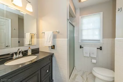 38 Stirling Ln, Wayne, NJ 07470 photo 21