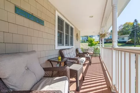 38 Stirling Ln, Wayne, NJ 07470 photo 2