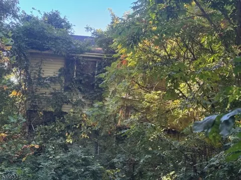 16 Longview Ln, Sussex, NJ 07461