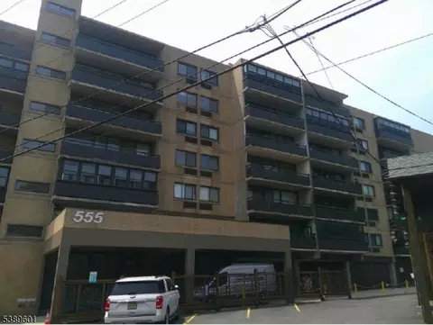 555 Gorge Rd #6K, Cliffside Park, NJ 07010