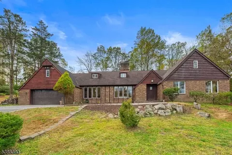 73 Wolfs Corner Rd, Newton, NJ 07860