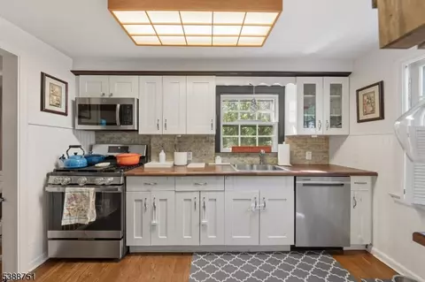Kitchen - 68 Colfax Rd, Springfield, NJ 07081 photo 1 of 2