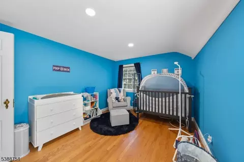 Bedroom - 68 Colfax Rd, Springfield, NJ 07081 photo 3 of 5