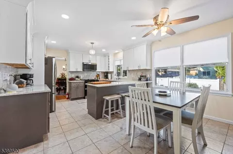 433 Hancock St, Middlesex, NJ 08846 photo 12