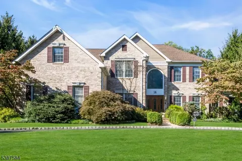 14 Downingtown Ct, Warren, NJ 07059