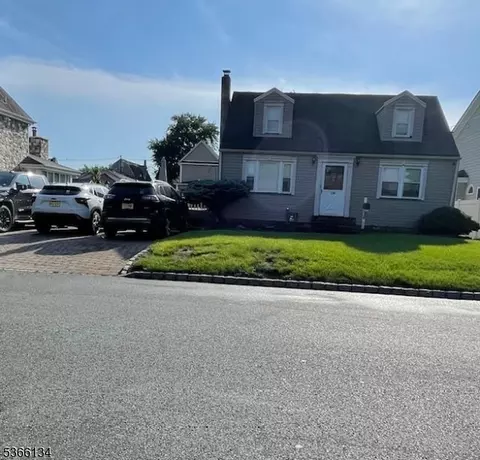 136 N 21st St, Kenilworth, NJ 07033