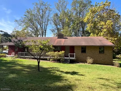 2 Twin Pines Ln, Califon, NJ 07830
