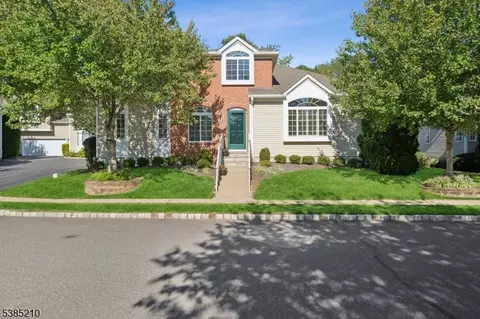 9 Schindler Ct, Chatham, NJ 07928