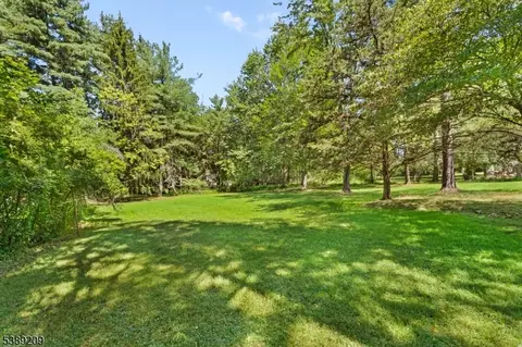 33 Maple Ave, Mendham, NJ 07945 photo 5