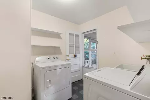 33 Maple Ave, Mendham, NJ 07945 photo 20