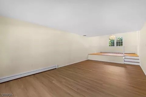 33 Maple Ave, Mendham, NJ 07945 photo 10