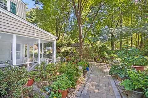 33 Maple Ave, Mendham, NJ 07945 photo 7