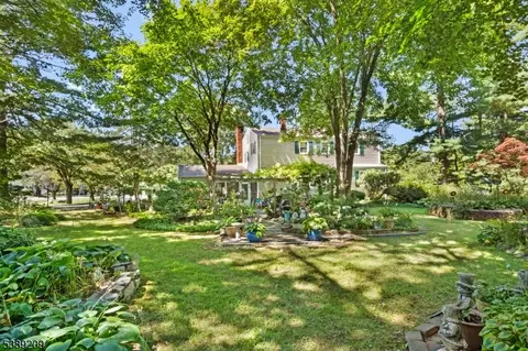 33 Maple Ave, Mendham, NJ 07945 photo 4