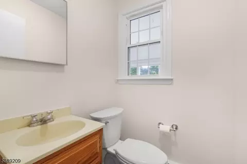 33 Maple Ave, Mendham, NJ 07945 photo 19