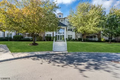 5212 Chesterwood Way, Somerset, NJ 08873
