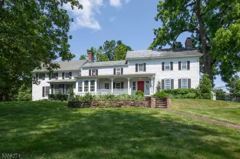 3 Old Chester Rd, Gladstone, NJ 07934