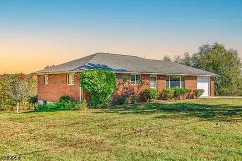 390 Montana Rd, Washington, NJ 07882