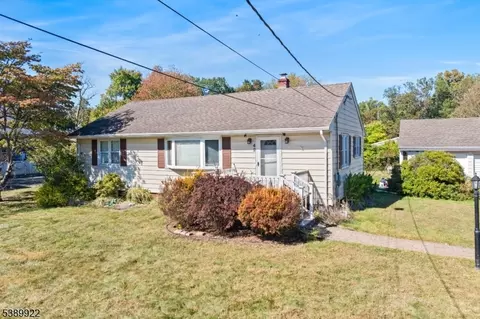 42 Falcon Rd, Hillsborough, NJ 08844