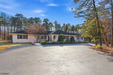 379 E Bird Village Rd, Jackson Twp, NJ 08527