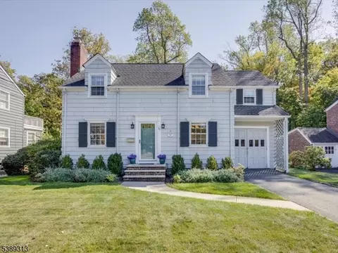 34 Essex Rd, Essex Fells, NJ 07021