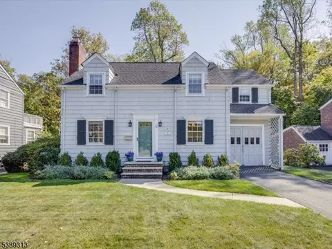 34 Essex Rd, Essex Fells, NJ 07021