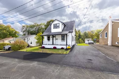 10 Avenue B, Ogdensburg, NJ 07439