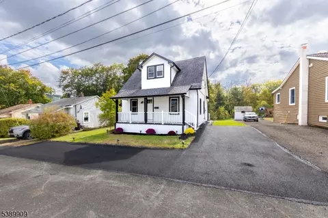 10 Avenue B, Ogdensburg, NJ 07439