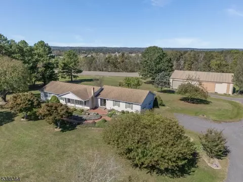 14 Rosemont-ringoes Rd, Ringoes, NJ 08551