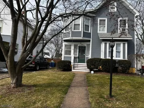 105 Grandview Ave, North Plainfield, NJ 07060