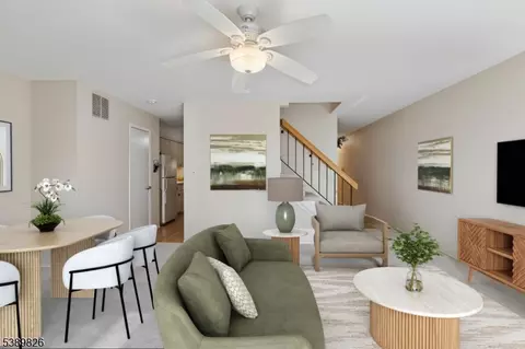 43 Wellington Ave, Flemington, NJ 08822