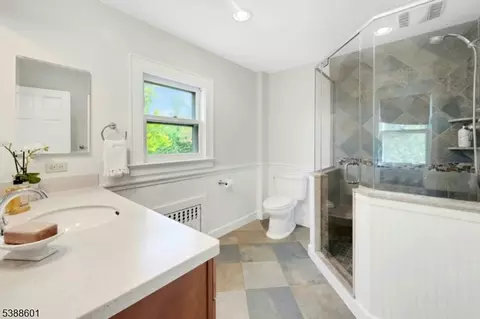 22 Bedford Rd, Summit, NJ 07901 photo 16