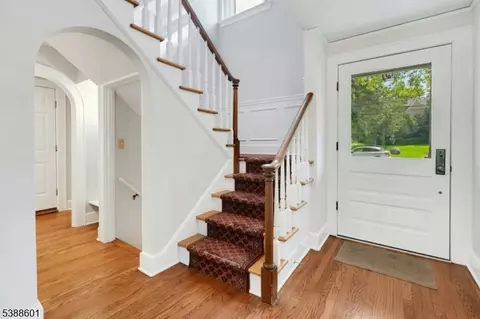 22 Bedford Rd, Summit, NJ 07901 photo 2