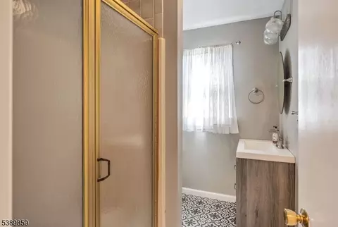 8 Ridge Pl, Wayne, NJ 07470 photo 22