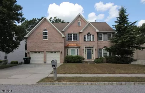 5 Kelly Dr, Sicklerville, NJ 08081