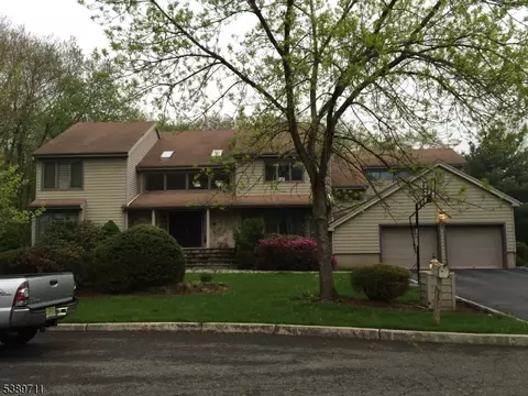 48 Flint Ter, Harrington Park, NJ 07640