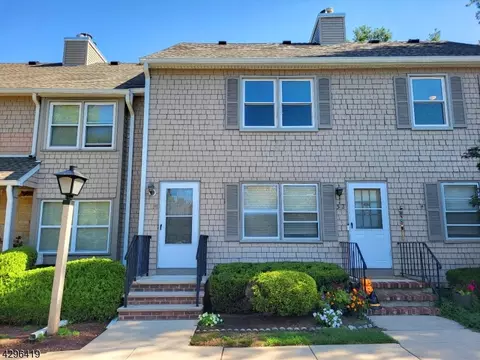 31 Hancock Ct, Flemington, NJ 08822
