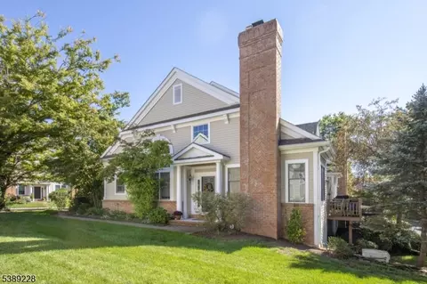 6 Polo Club Rd, Far Hills, NJ 07931