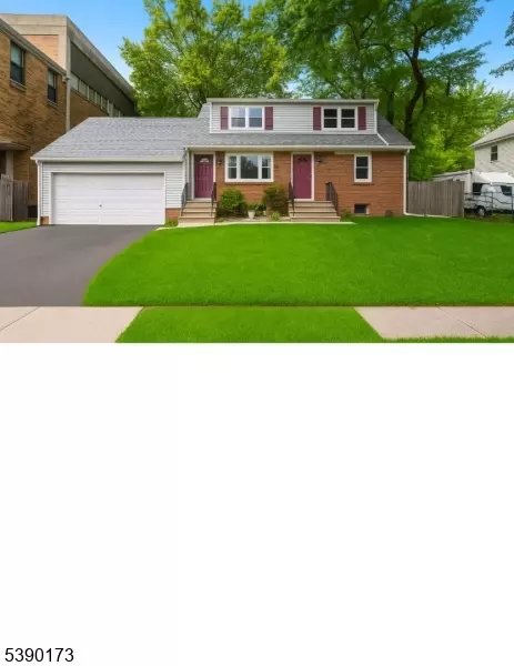 55 Morris St, East Orange, NJ 07017