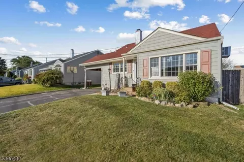 49 Cleveland Ave, Colonia, NJ 07067